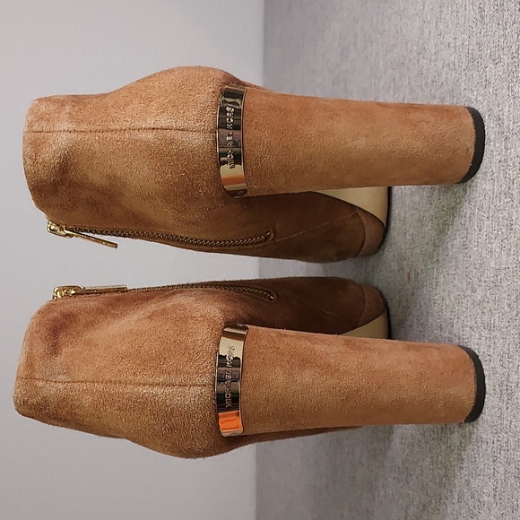 Michael Kors Haven Tan Suede Zip-Up Ankle Bootie Heels Size 9.5 - Picture 6 of 13